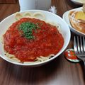 ひっこ's cooksnap of when they made 市販のパスタソースにパセリ.