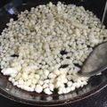 葉月優希's cooksnap of when they made 市販品よりも美味しい☆お餅で揚げおかき♪.