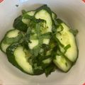 Ｎよんよん's cooksnap of when they made 材料2つ　簡単きゅうりの浅漬け.