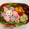 タケノコビト's cooksnap of when they made キャラ弁*仕掛けおにぎりのお花弁当★.