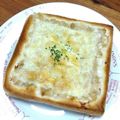 YCHキッチン's cooksnap of when they made 簡単♡ツナチーズトースト.
