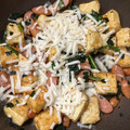 ぶぅとん亭's cooksnap of when they made 木綿豆腐&ソーセージ♪今夜の夕食.