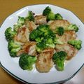 55才のおじさん's cooksnap of when they made 鶏むね肉とブロッコリーのホットサラダ.