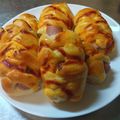 Camel☆★'s cooksnap of when they made HBで♡簡単編み込み風お惣菜パン.
