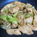 miyonoko's cooksnap of when they made 鶏肉とキャベツとしめじのガリバタ炒め.