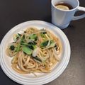 ほか弁ママ's cooksnap of when they made チンゲン菜のオイスター醤油焼きうどん♪.