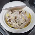 バカリャウ's cooksnap of when they made 豚白菜ときのこの無水ごま油鍋.
