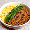 ☆★あんず姫★☆'s cooksnap of when they made ★簡単！合挽肉と卵の＊そぼろ丼＊です。♪.