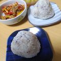 よちりん's cooksnap of when they made しらす入りゆかりおにぎり♫.