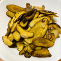 J_son's cooksnap of when they made しいたけとごぼうの甘辛炒め.