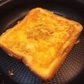 吹けば委員's cooksnap of when they made 簡単くりぬきトースト.