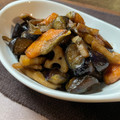 クック92HVSQ☆'s cooksnap of when they made 鮭と蓮根と舞茸のガリバタポン酢炒め.