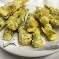 akipan12's cooksnap of when they made ひと手間かけて♪オクラの天ぷら.