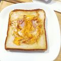 ABOママ☆'s cooksnap of when they made くりぬき食パンでハムチーズエッグトースト.