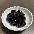 Mikcy☆'s cooksnap of when they made おばあちゃん直伝♪黒豆煮.