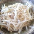 あかぷり's cooksnap of when they made ☼カリカリ鶏皮ともやしのラー油炒め.