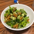 め目め's cooksnap of when they made 鶏皮カリカリ焼のせサラダ.