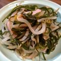 ばたみそーぱん☆'s cooksnap of when they made 簡単１品✿切り昆布とモヤシの梅肉和え✿.