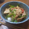 リンリン☆☆☆'s cooksnap of when they made ピーマン豚こま肉のオイスター丼.