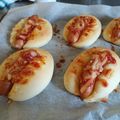ゆゆ427's cooksnap of when they made ＊簡単手ごね・ウインナーパン＊.