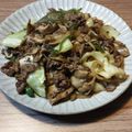料理おじさん's cooksnap of when they made ✿牛肉＆舞茸のバター醤油炒め✿.