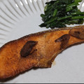 fu♪♪'s cooksnap of when they made 鮭とほうれん草のガリバタ醤油炒め.