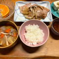 cafeokapio's cooksnap of when they made 豚こま切れ肉と新玉ねぎの生姜焼き.