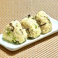 ふんにゃん's cooksnap of when they made 天かすと塩こんぶのおにぎり。お弁当にも.