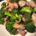 クック☆やーっ！'s cooksnap of when they made ブロッコリーと鶏肉のニンニク炒め.