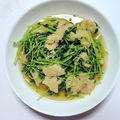 pucyipan's cooksnap of when they made 豆苗と油揚げの煮びたし.