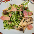 ☆はる30☆'s cooksnap of when they made ベーコンと豆苗としめじの簡単炒め♪.