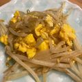 Lilysuke's cooksnap of when they made 安くておいしい★もやしと卵の炒めもの.