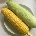 ちゃーりーWKY's cooksnap of when they made レンジで簡単甘くなるトウモロコシの茹で方.