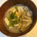 yu228's cooksnap of when they made しめじと油揚げの簡単お味噌汁。.