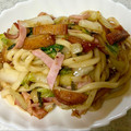 みーちゃん⑅*.♡ママ's cooksnap of when they made めんつゆで✻簡単✻焼きうどん♬.