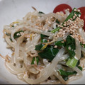 fu♪♪'s cooksnap of when they made レンジで簡単♪もやしとニラの胡麻マヨ和え.