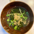 yu228's cooksnap of when they made かいわれとワカメの簡単お吸い物.