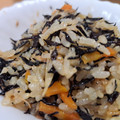 yukoko☆'s cooksnap of when they made 〇ゴボウとひじきとツナの炊き込みご飯〇.