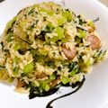 虎百氷's cooksnap of when they made やみつき？！簡単すぎる小松菜チャーハン.