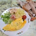 みかかめ's cooksnap of when they made たっぷりチーズと海苔のオムレツ.
