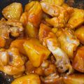 Kotoっち's cooksnap of when they made 鶏肉とじゃがいものケチャップ炒め.