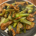 a_82's cooksnap of when they made 厚切り大根と豚肉と小松菜のオイスター炒め.