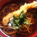 おじ☆さん's cooksnap of when they made 大海老天ぷらそば 大海老天ぷら作り.