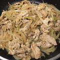かなぽん☆☆'s cooksnap of when they made 簡単！激ウマ！豚こまゴマ味噌しょうが焼き.
