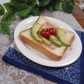 クックHG9V8Y☆'s cooksnap of when they made シンプルに☆アボカドとハムのトースト.