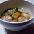 ちくわ君's cooksnap of when they made シンプルに✿たまねぎと麩の味噌汁.