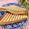 在宅勤務のおじさん's cooksnap of when they made 超簡単☆激うまマヨ明太チーズホットサンド.