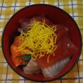 クックS076PG☆'s cooksnap of when they made お刺身盛り合わせで・海鮮丼.