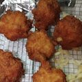クックJROQUK☆'s cooksnap of when they made 材料3つ！簡単サーターアンダギー.