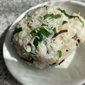 yu🐓's cooksnap of when they made しらすと昆布、大葉、炒りごまのおにぎり.